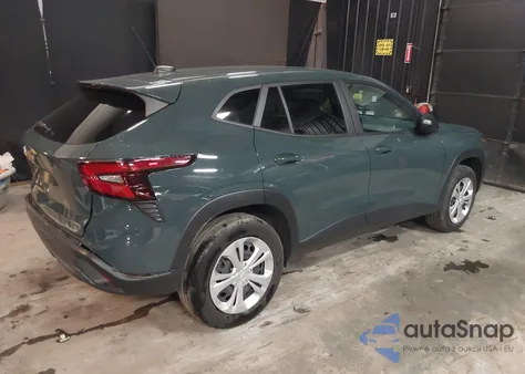 2025 Chevrolet Trax Fwd Ls z USA, uszkodzony, nr VIN KL77LFEPXSC070988